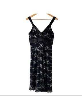 𝅺le CHÂTEAU Black V Neck Sleeveless Dress Size Small